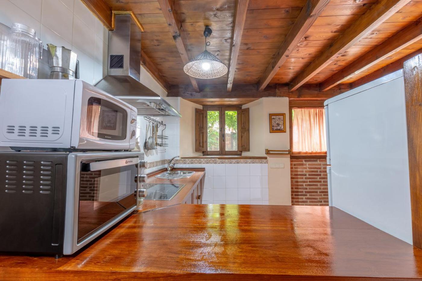 Apartamentos Rurales Los Picos De Redo カマレニョ エクステリア 写真