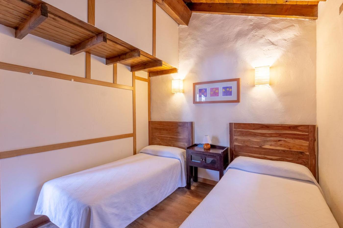 Apartamentos Rurales Los Picos De Redo カマレニョ エクステリア 写真