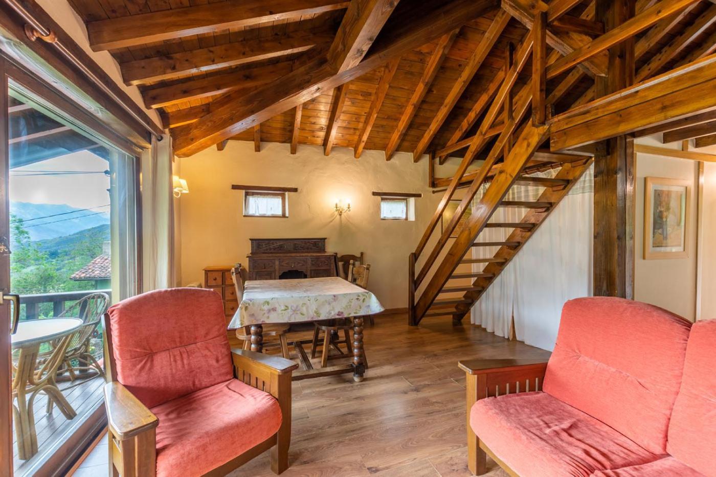 Apartamentos Rurales Los Picos De Redo カマレニョ エクステリア 写真